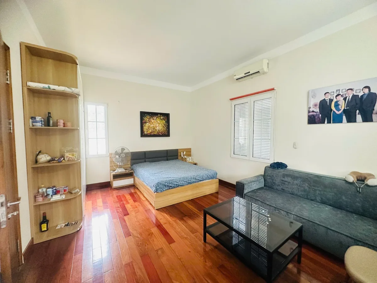 Bán gấp biệt thự sân vườn Hà Nội - Hình 7