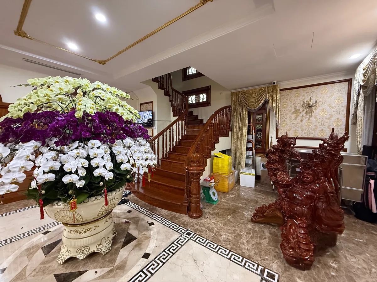 Bán Nhà Mặt Phố Hàng Lược Hoàn Kiếm, Hà nội - Hình 2