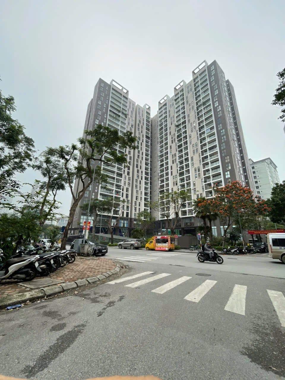 Bán Nhà Mặt phố Trần Kim Xuyến Cầu Giấy Hà Nội