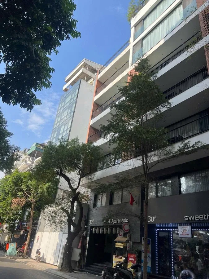 Bán nhà Mặt Phố Tô Ngọc Vân Tây Hồ Hà Nội Kinh Doanh Sầm uất