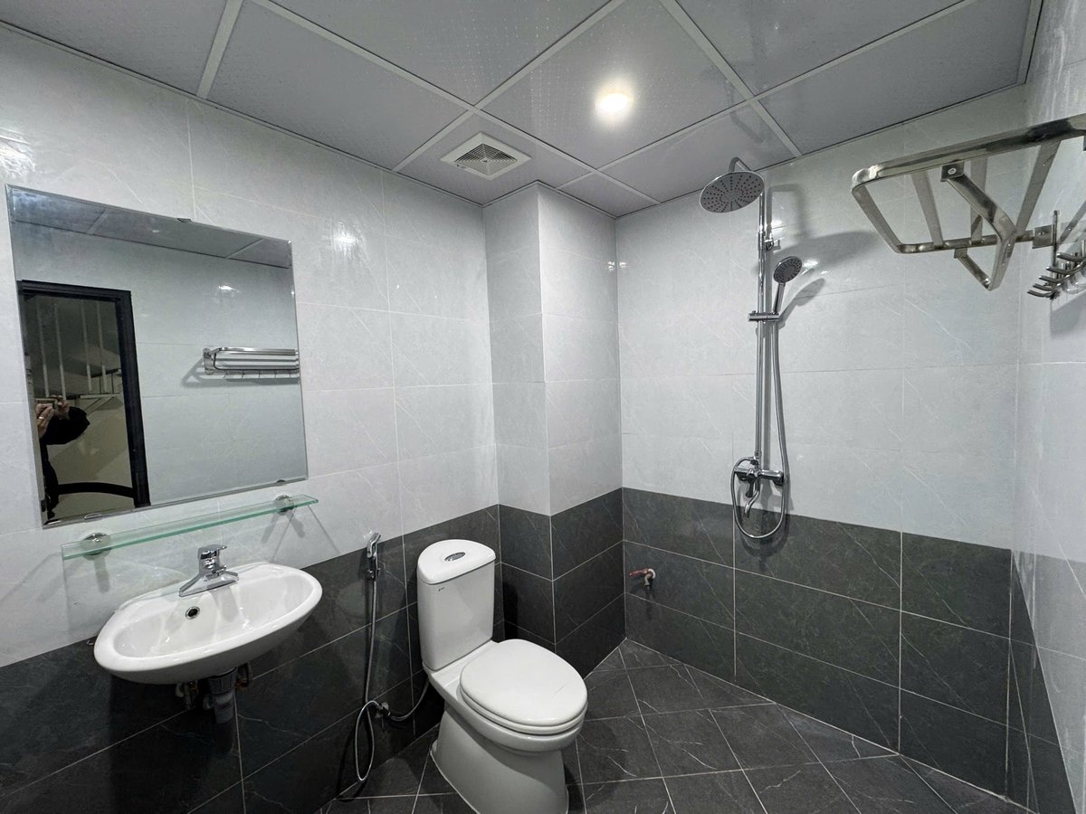 Bán nhà mới Đức Giang Long Biên Hà Nội dân xây chắc chắn - Hình 2